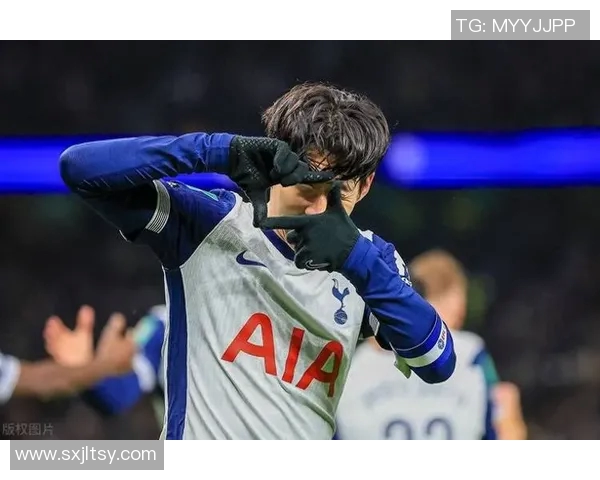 足球明星发角球的技巧与风采解析及其在比赛中的重要性 足球明星发角球的技巧与风采解析及其在比赛中的重要性