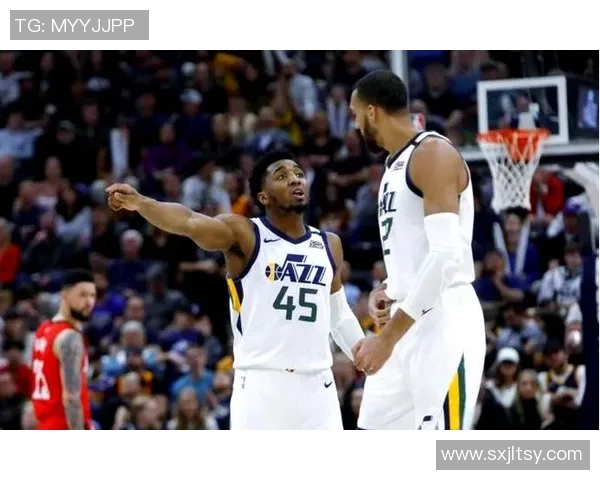 2018年NBA季后赛爵士与勇士激战回顾精彩瞬间与战术分析